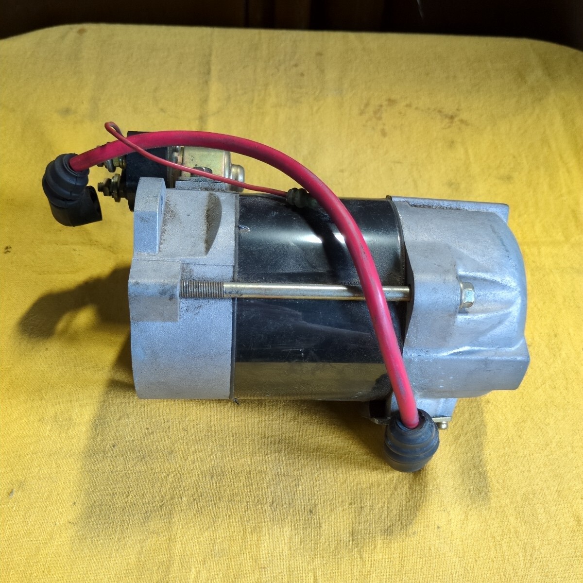 ●247 サワフジ 油圧モーター 24V 1.4KW 03101420141 PS−0037 中古作動確認済み。拍卖