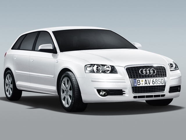 送料無料A3(8V) ボンネット 8V0823029D純正拍卖