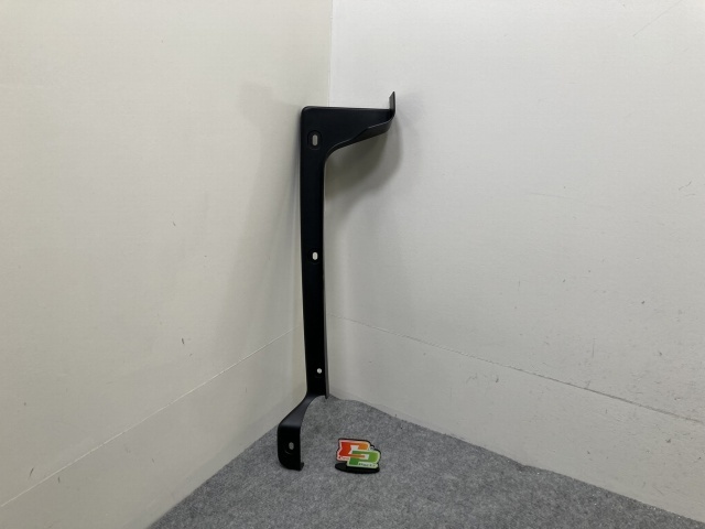 新品!ギガ 大型 2代目 2015- 10t 純正 左 フロント バンパー エンドカバー 9-88491284-0 素地 いすゞ(138804)拍卖