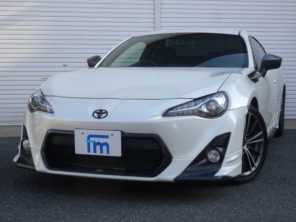 86 2.0 GT 6速MT 後期ヘッドライトTRDエアロ マフラー拍卖