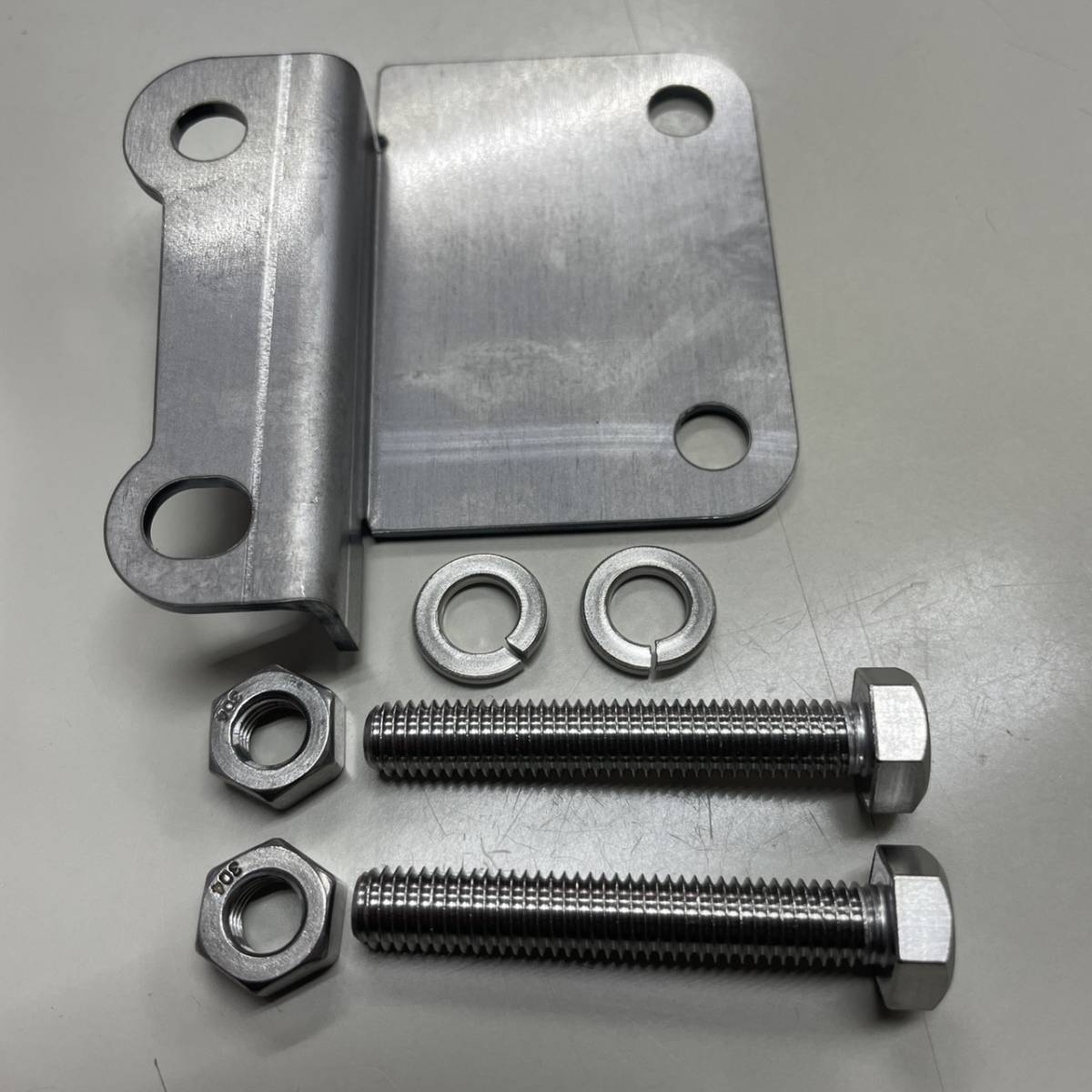 Z400FX リアマスター 取付用 ブラケット 鉄製 Z550/Z400J逆車 リアディスク化 逆輸入車などに KZ550(鉄製) ステー マスターステー拍卖