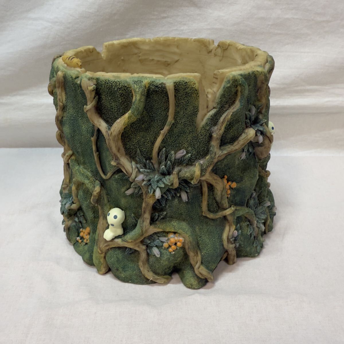 送料無料 レア もののけ姫 こだま プランター 高さ 約13.5cm ☆ スタジオジブリ 植木鉢 拍卖