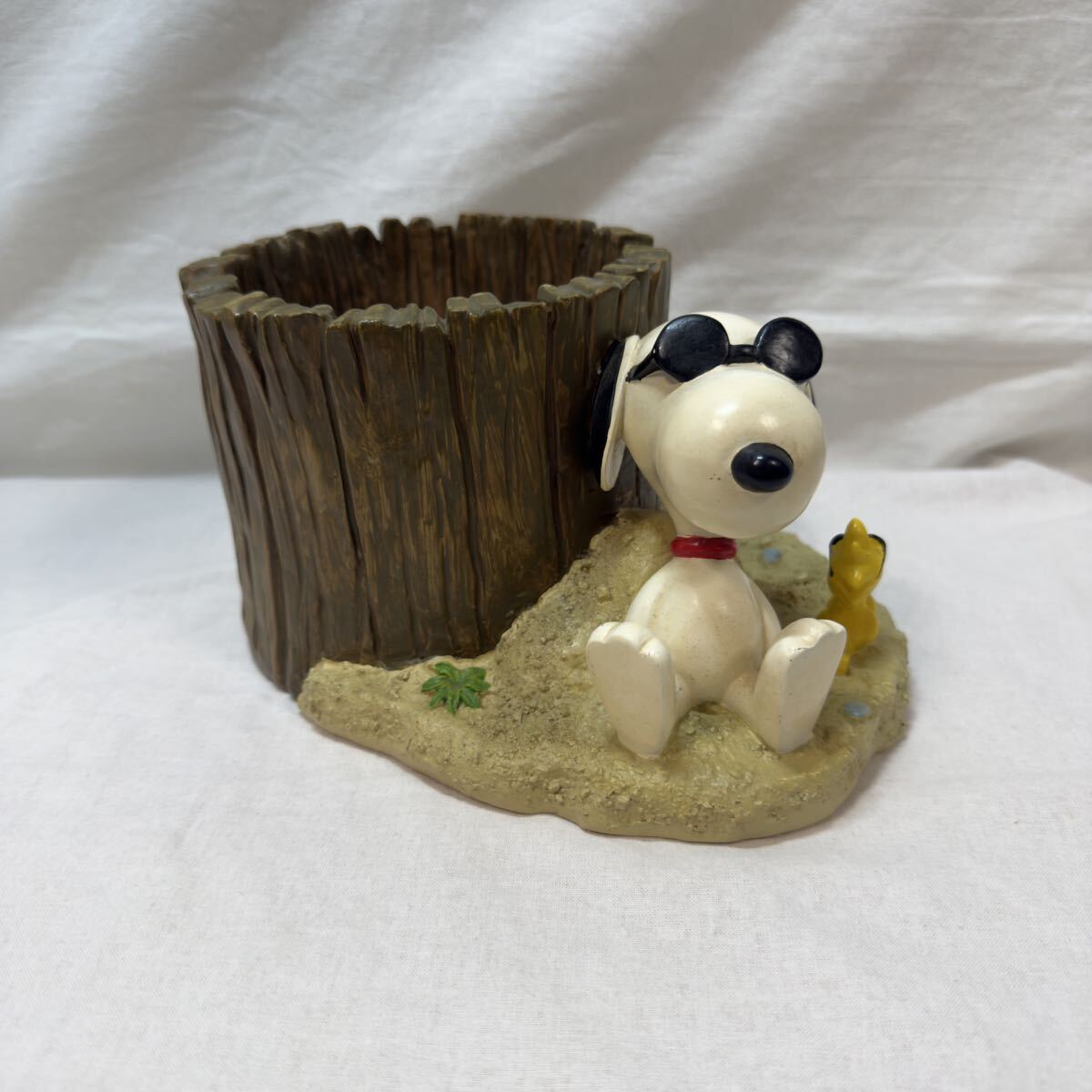 送料無料 スヌーピー プランター 高さ 約11cm ☆ 置物 植木鉢 小物入れ拍卖