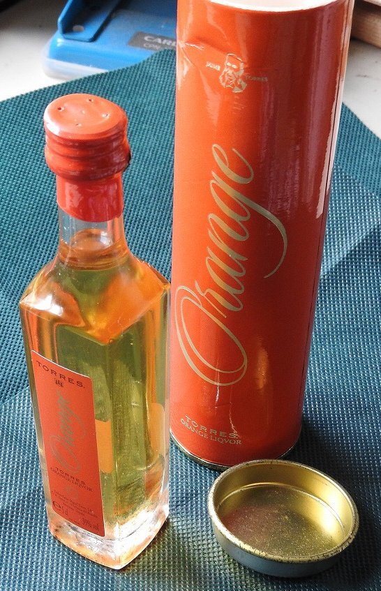 ミニチュア トーレス オレンジ リキュール 5 cl. 古いものです web価格15.00 ユーロ拍卖