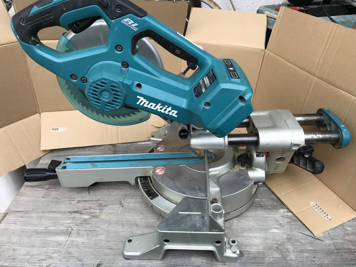 Makita マキタ36V 190mm充電式スライドマルノコ LS714D拍卖