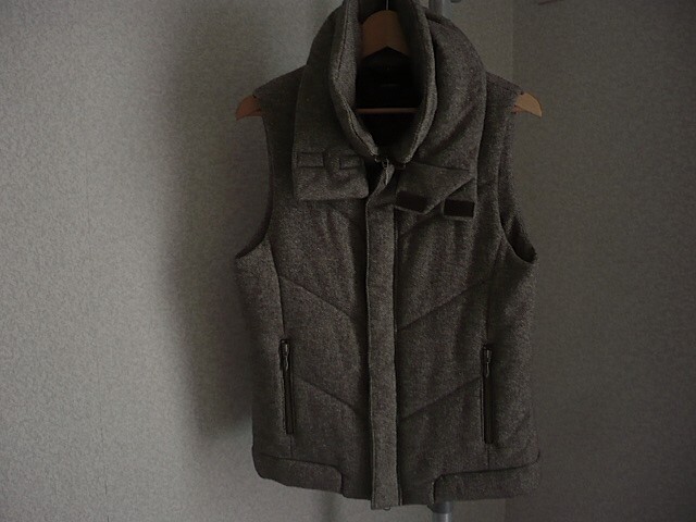 THE TWELVE★シルクウール中綿ベスト 日本製拍卖