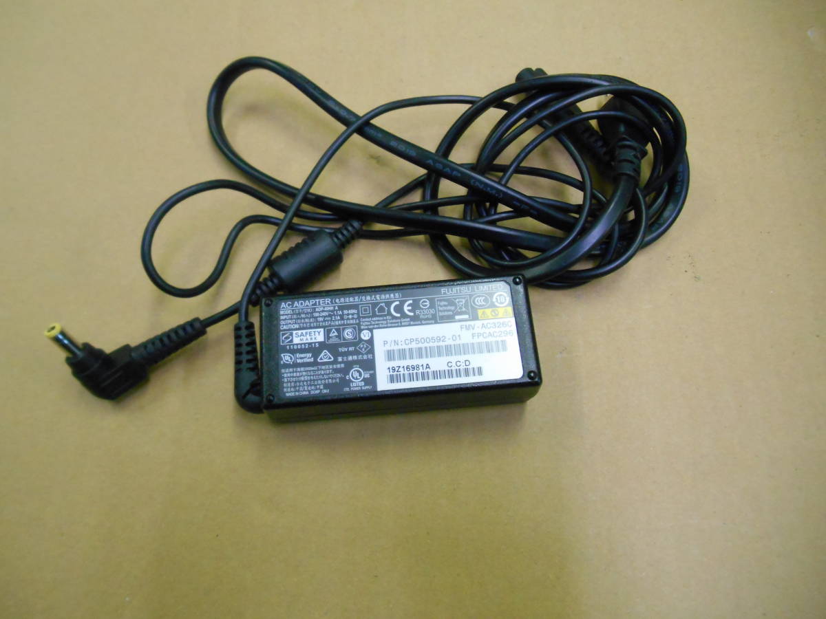 FUJITSU 純正 ACアダプタ ADP-40HH A FMV-AC326C 19V=2.1A 外径5.5 内径2.6 (155拍卖