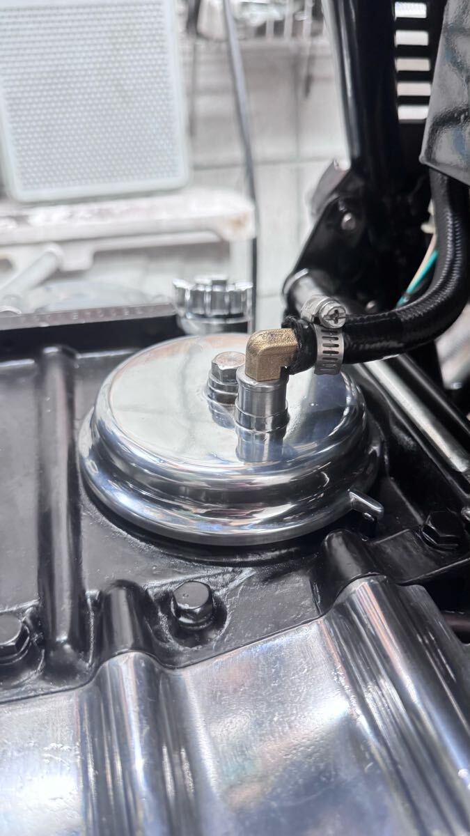 Z系 ゼファー400 ゼファーχ Z400FX Z500 Z550 ブローバイホースアダプター L型 真鍮 ブローバイ キャッチタンク ブローバイホース 拍卖