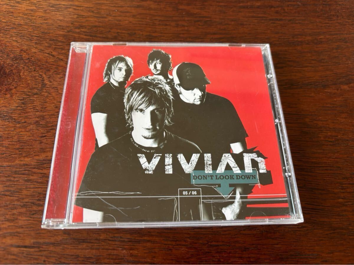 Vivian/Don't Look Down拍卖