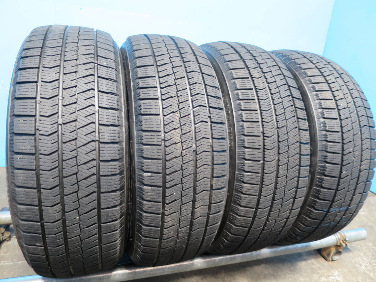◆ BRIDGESTONE BLIZZAK VRX2 ◆ 215/60R17 96Q ◆ 4本 スタッドレス ◆ C-600。拍卖