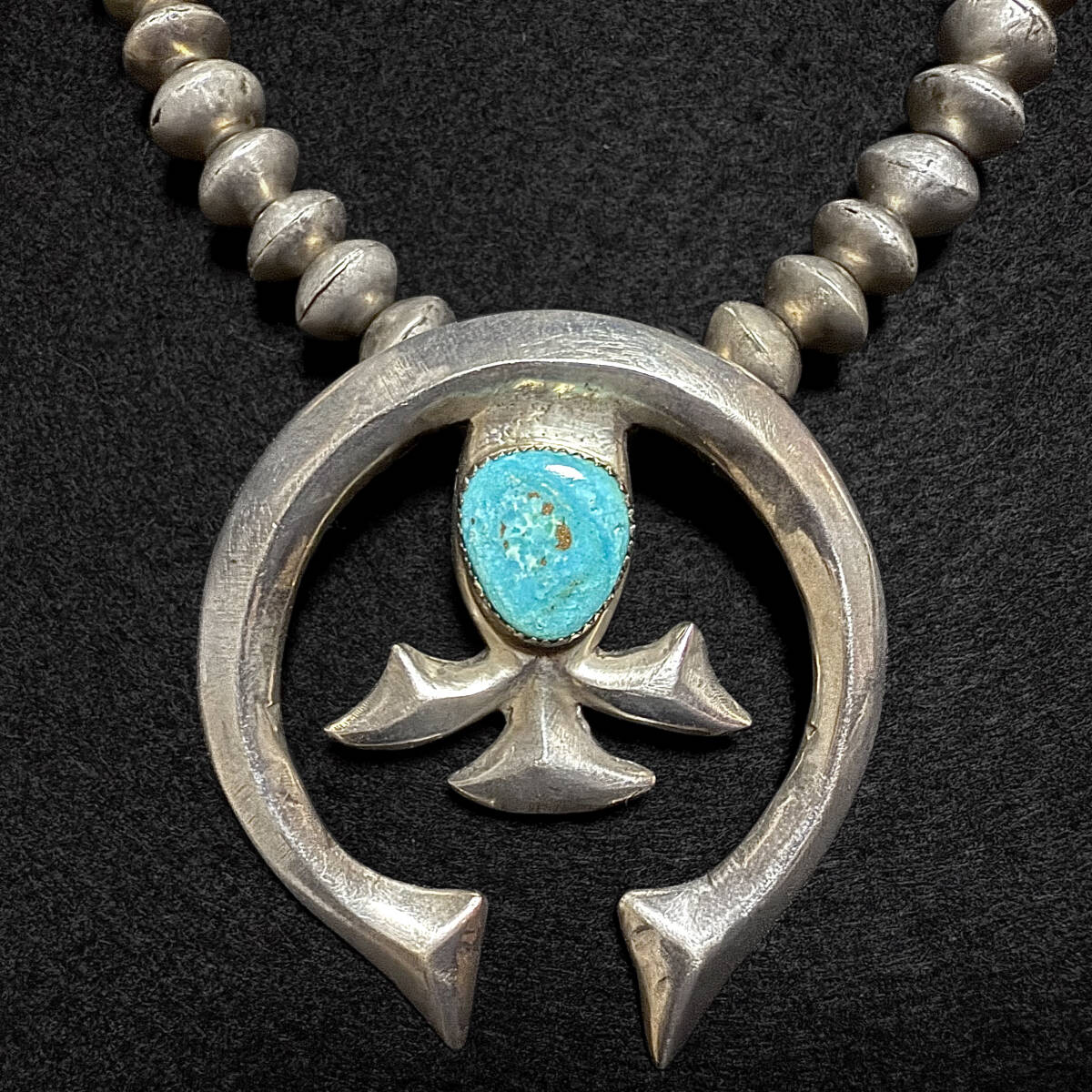 超希少! Navajo 故 Jack Adakai naja ナバホ ジャック アダカイ ナジャネックレス インディアンジュエリー パール ビーズ guild ギルド拍卖