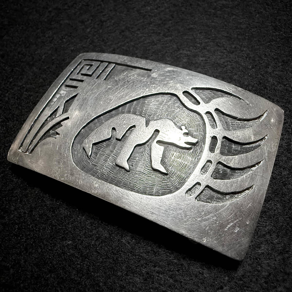 超希少! Hopi 故 Lawrence Saufkie ホピ ローレンス スフキー ビンテージベアバックルベルト インディアンジュエリー Dawahoya Coochwytewa拍卖