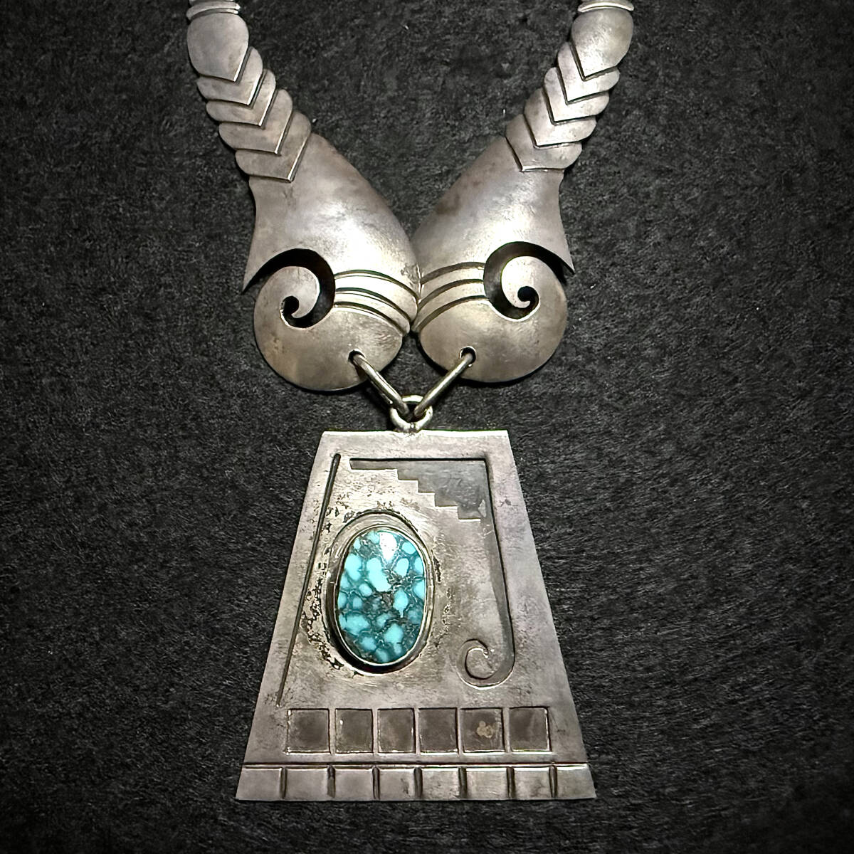 超希少! Hopi 故 Morris Robinson ホピ モリス ロビンソン ビンテージ ターコイズ ラージネックレス インディアンジュエリー Old pawn 1950拍卖