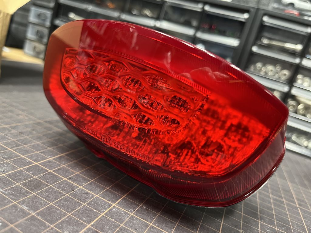 CB250R(MC52)2023年式最終型 純正テールランプ 走行1,000㎞で取り外し!拍卖