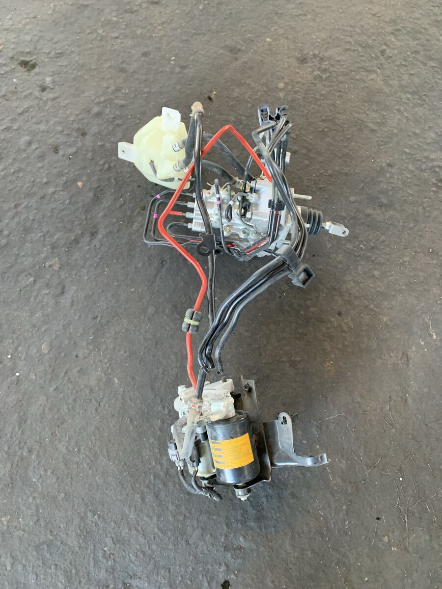 全国送料無料 トヨタ サイ SAI AZK10 ABSブレーキアクチュエーター 7万キロ チェックランプ無し パイプはバラして発送します拍卖