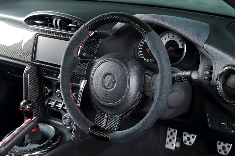TOYOTA 86 ZN6 BRZ ZC6 J-luth ZR-1カーボントップ アルカンターラ Perforation & Black スポーツ軽量マグネシウムステアリング 超美品拍卖