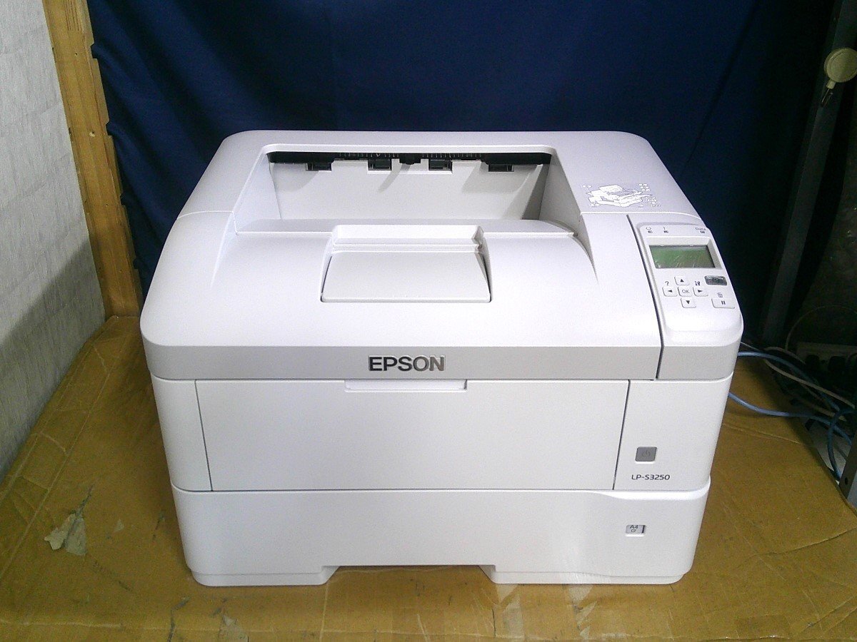 ● 中古レーザープリンタ / EPSON LP-S3250 / 印字枚数:18,279枚 / 自動両面印刷対応 / 中古使用済みトナー付き ●拍卖