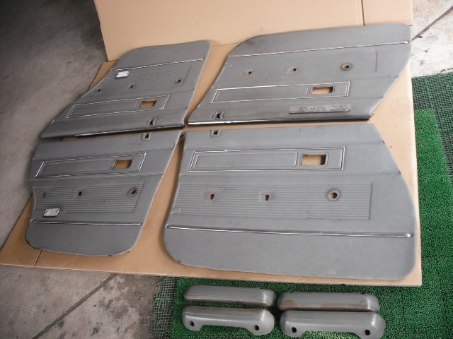 『B279』MS100 M-U クラウン TTC-C デラックス 左右 リア フロント ドアトリム ひじおき z33p 個人宅発送不可商品 MS106 MS90 MS110 MS105拍卖