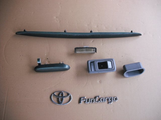 『B281』NCP21 1NZ-FE ファンカーゴ 73338Km バックドア ガーニッシュ,リアゲート の 部品 ドアハンドル インナーハンドル エンブレム a21z拍卖