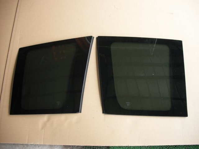 『B281』NCP21 1NZ-FE ファンカーゴ FunCargo 73338Km KF5 左右 クォーターガラス M2L2 2fo拍卖