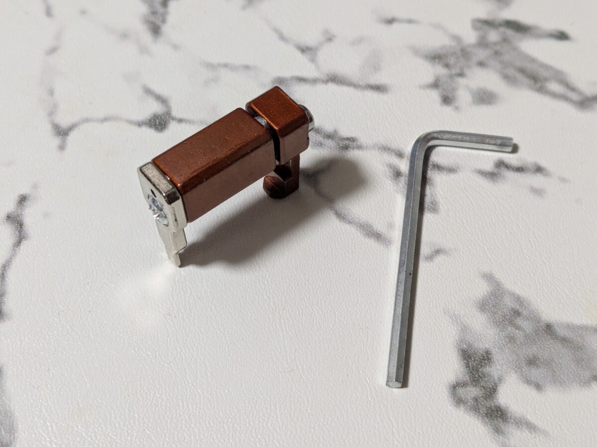 オクターブピッチ調整 サポート フロイドローズブリッジに キズアリ拍卖