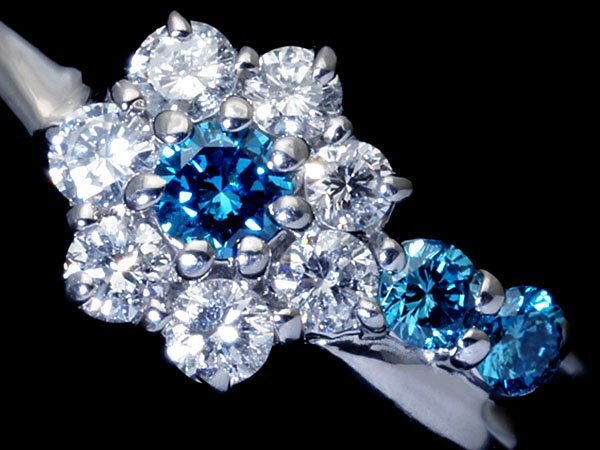 【ジュエリー極】上品なフラワーデザイン!良質天然ブルーダイヤ0.21ct&クリアダイヤ0.32ct 高級Pt900リング h7825kk【送料無料】拍卖