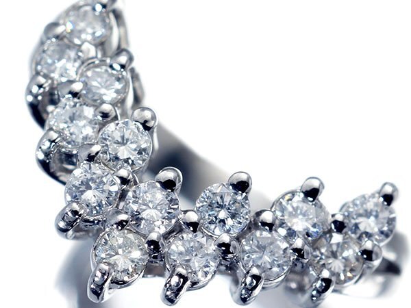 【ジュエリー極】鑑付 綺麗な煌めき!V字2段セッティング!良質天然ダイヤモンド0.501ct 高級Pt900リング h7827ozlm【送料無料】拍卖