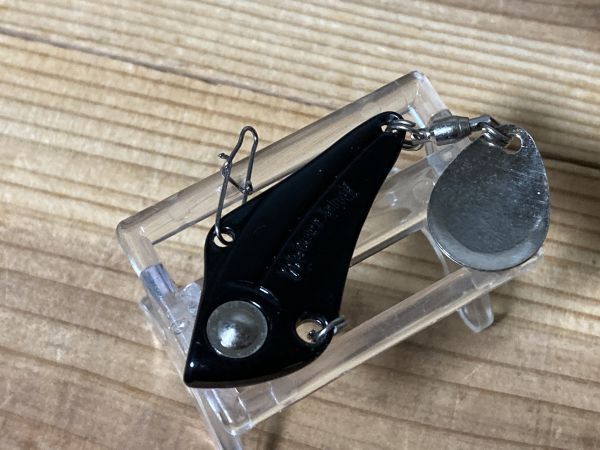 スピンソニック 13g ウォーターランド ブラック系カラー 箱108拍卖