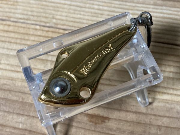 スピンソニック 13g ウォーターランド ゴールド系カラー 箱108拍卖