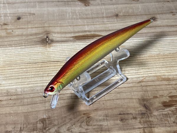 メーカー不明ミノー 120mm10.5g 赤キン系カラー 箱6拍卖