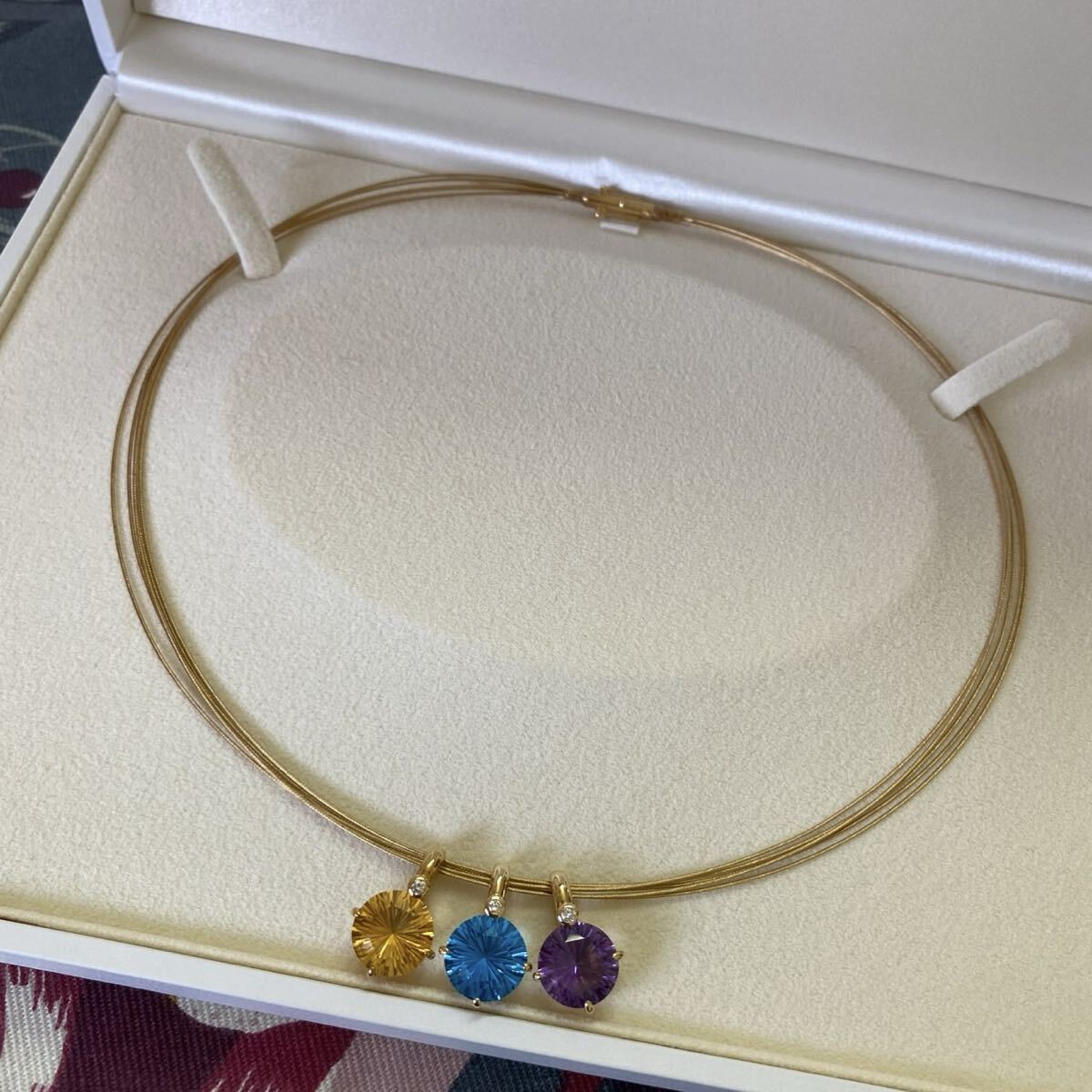 田崎真珠 タサキ TASAKI K18 カラーストーン ソフトチェーンネックレス 重さ約16g拍卖