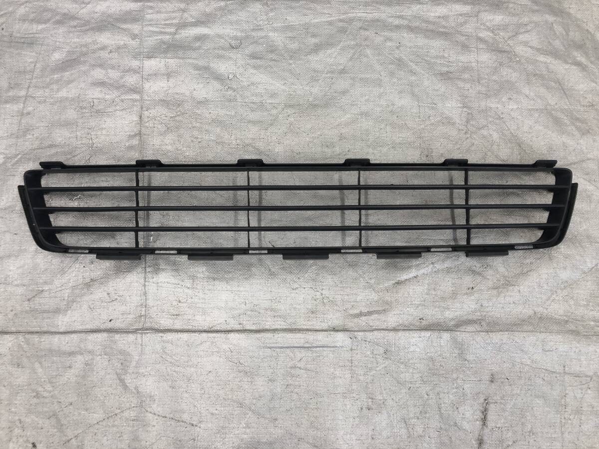 ★□2509-NN73 即決!トヨタ KSP90 NCP90 SCP90 90系 後期 ヴィッツ 純正 フロントグリル 53112-52310 ロアグリル フロントバンパーグリル拍卖