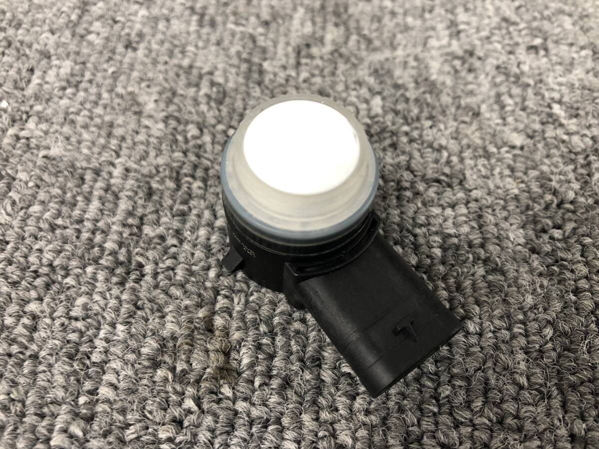 ★□2510-R27 ベンツ W205 W213 純正 パークトロニック センサー パーキング ソナー 1個 A 000 905 55 04 ダイヤモンドホワイト 799 拍卖