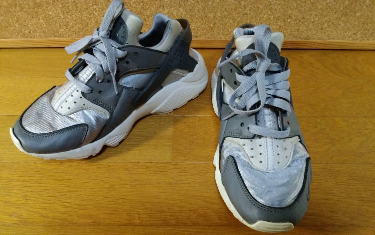 NIKE AIR HUARACHE FB8988-001 ナイキ エア ハラチ ライト スニーカー 24.5cm グレー 送料1000円~拍卖
