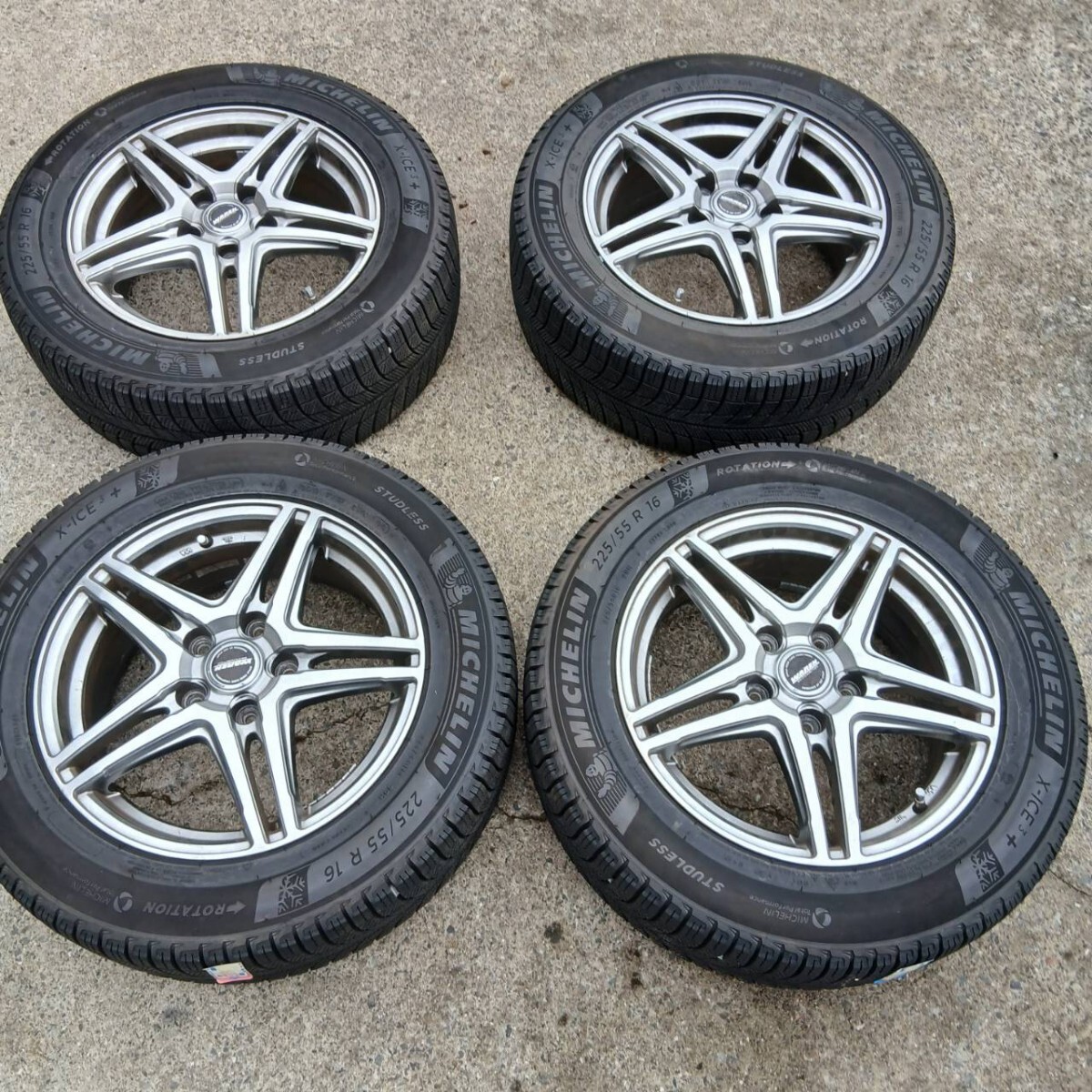 WAREN ホイール 16×6.6J 114.3 約70mm 約48mm スタッドレスタイヤ MICHELIN 225/55 R 16 4本セット パレット発送拍卖