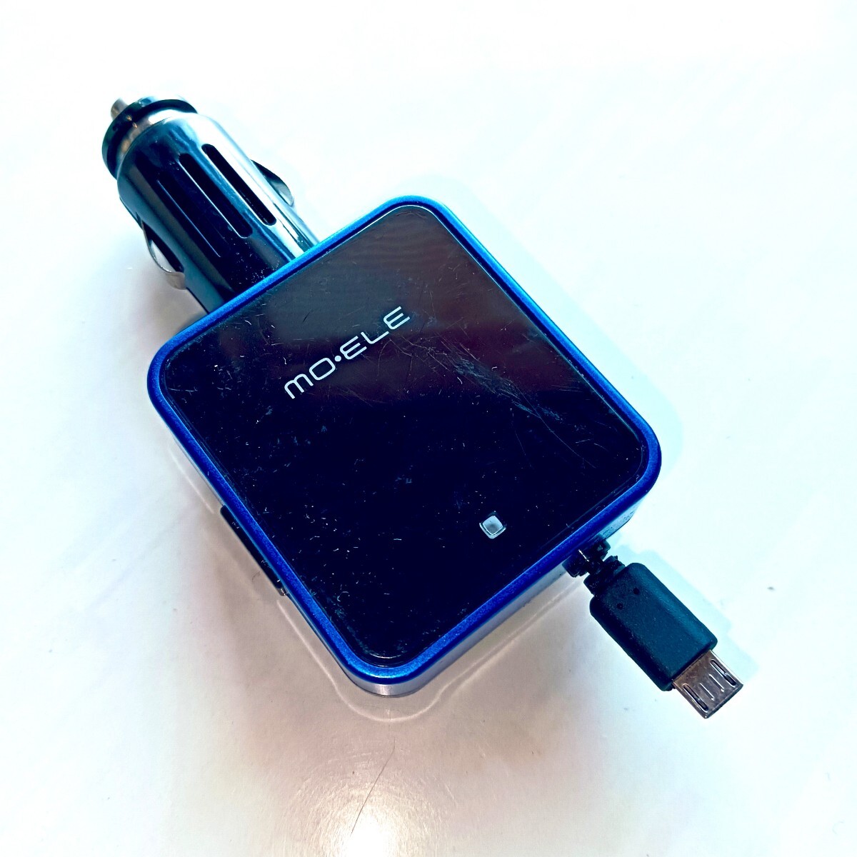 MO・ELE 車用 micro-B USB type-B ケーブル 充電器 シガーソケット 自動 巻取り式 リール式 コード 伸びる 携帯 スマホ 車載 ブルー 青/黒拍卖