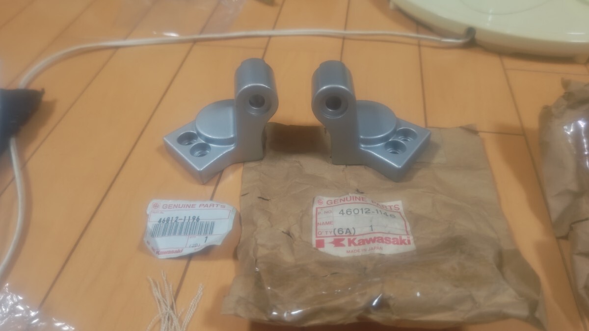 カワサキ FX400R 純正 新品 セパハン セパレートハンドル ホルダー 左 右 セット L R 未使用 46012-1196 46012-1146 Kawasaki ZX400E-A101拍卖