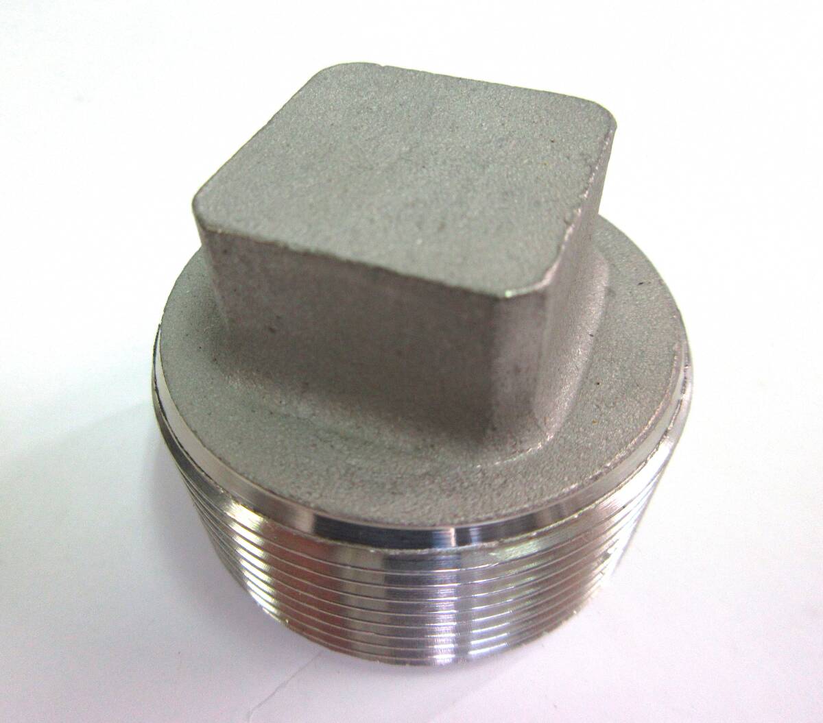 未使用品在庫処分 SUS304プラグ 1-1/2(40A) ネジ込み式管継手ステンレスプラグ拍卖