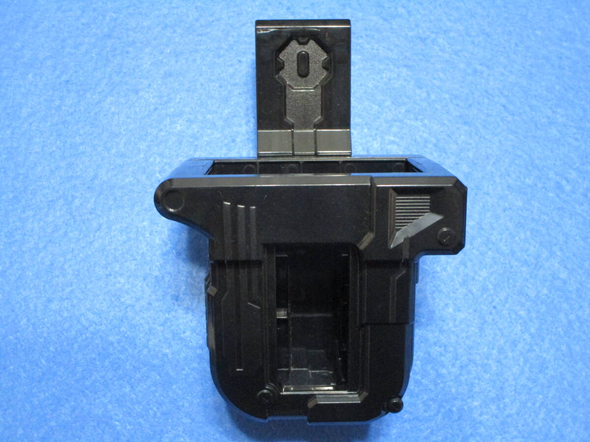 中古!即決!仮面ライダーエグゼイド DXガシャットギアデュアル用 ホルダーのみ(DXゲーマドライバー対応)拍卖