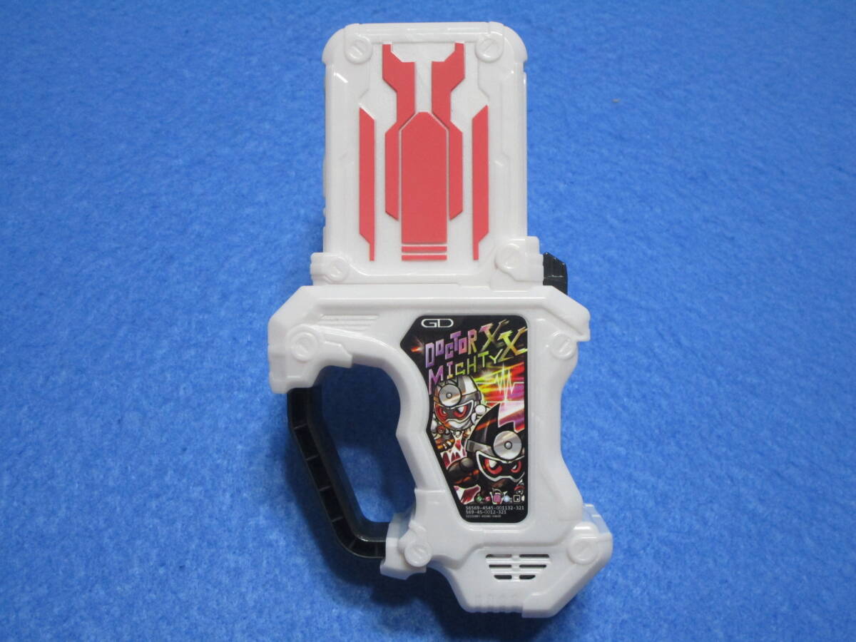 中古!即決!仮面ライダーエグゼイド DXドクターマイティXXガシャット(DXゲーマドライバー対応)拍卖