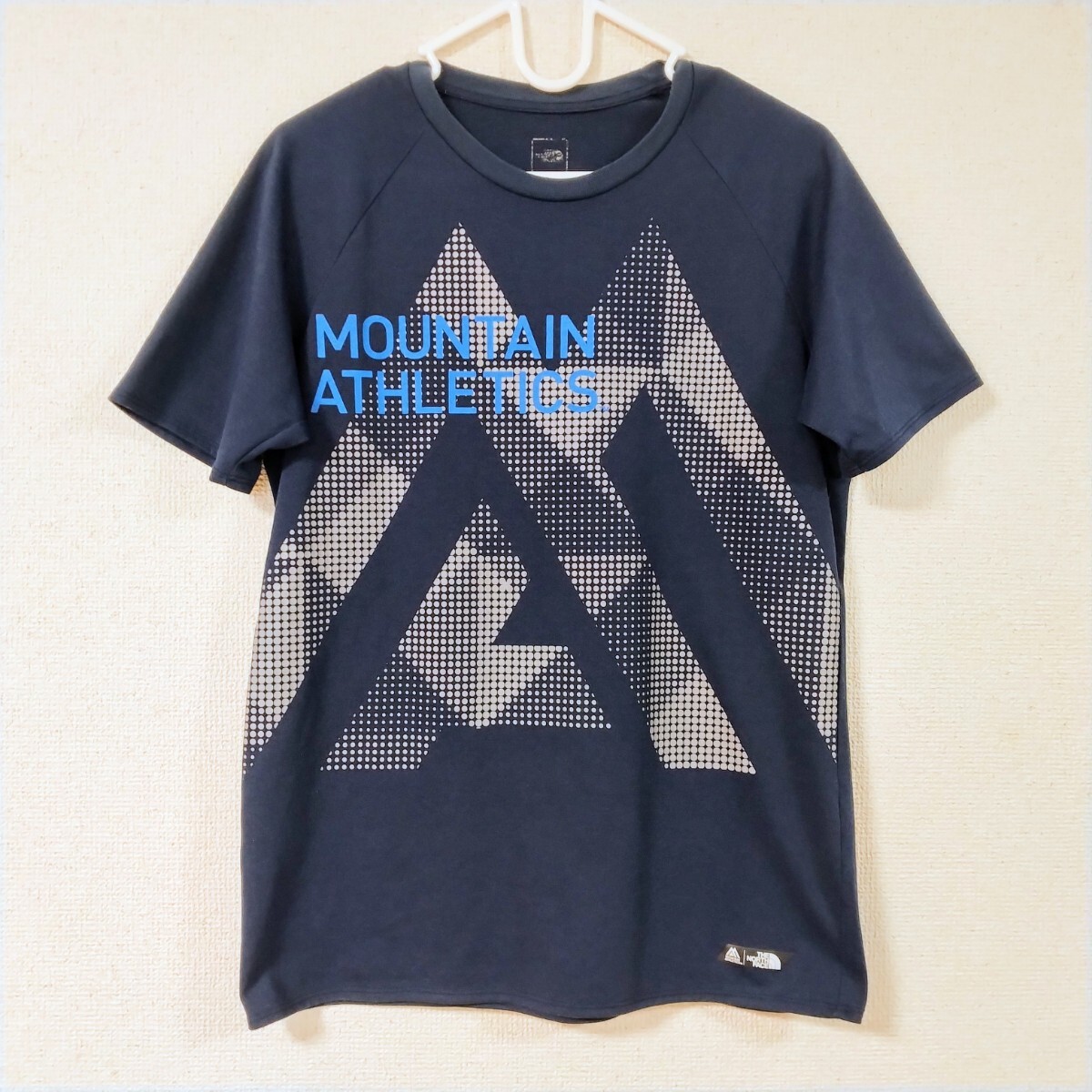 ☆ノースフェイスTシャツ メンズM 群青色拍卖