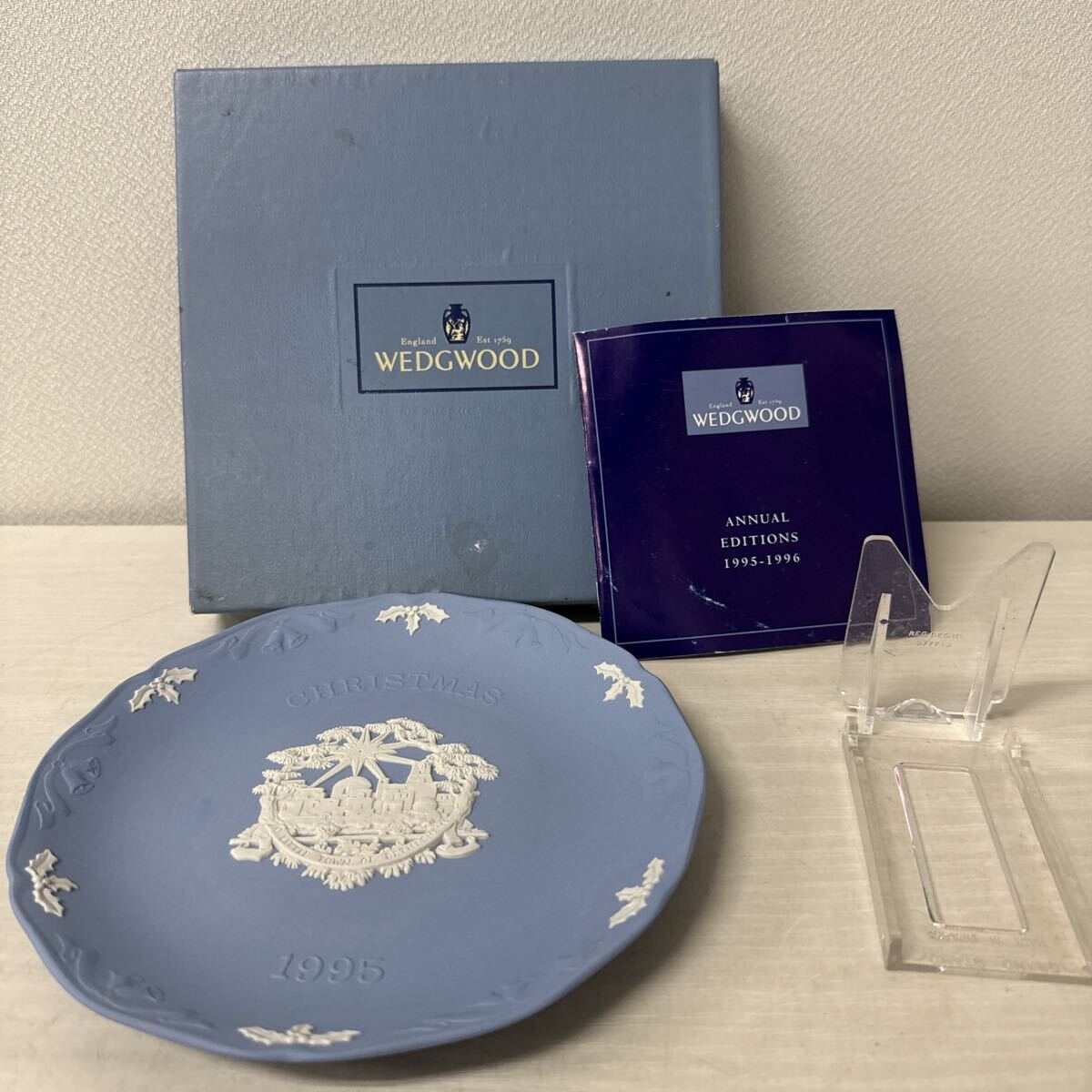 ● WEDGWOOD ウェッジウッド 小皿プレート 1995 洋食器 皿 当時物 PALE BLUE クリスマス プレート 飾り皿 未使用品 ●拍卖