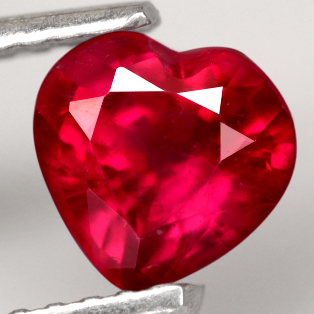 【天然ルビールース 0.99ct:1438】マダガスカル産 Natural Ruby 裸石 標本 鉱物 宝石 コランダム jewelry Madagascar拍卖