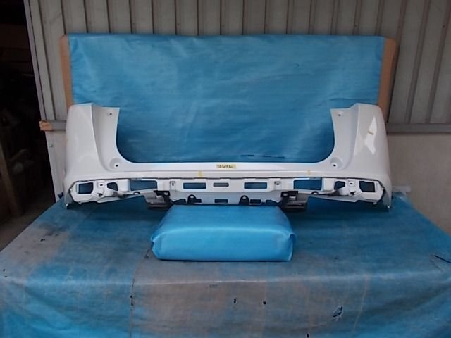 ヴェゼル RV3 / RV4 / RV5 / RV6 リアバンパー №TA50930拍卖