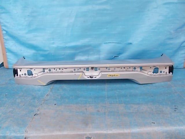 ハリアー MXUA80 リアガーニッシュ №TA509122拍卖