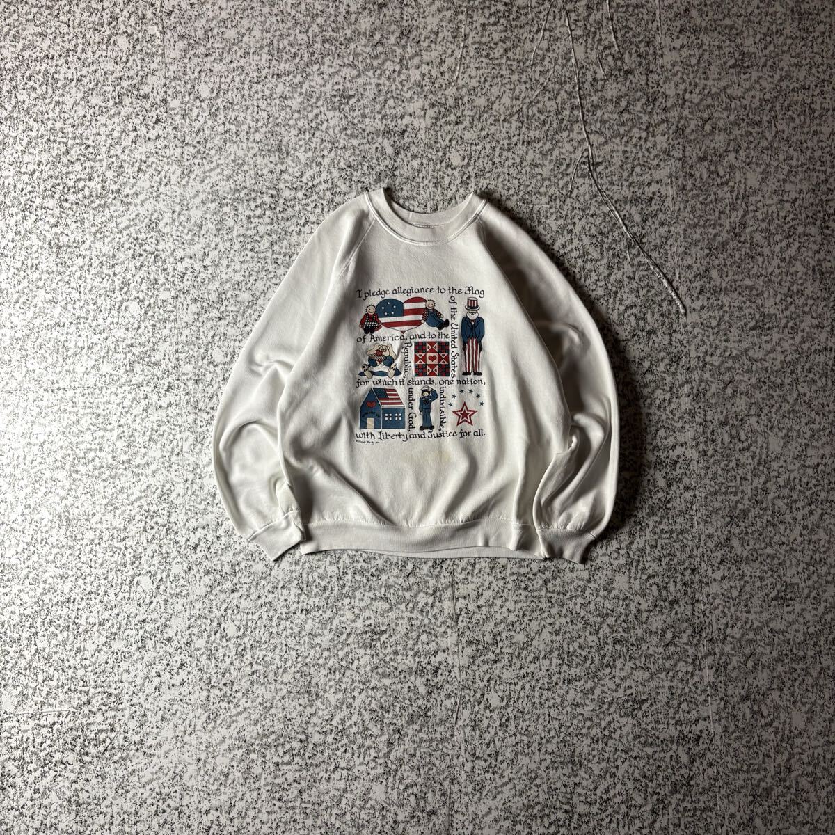 【90s USA製】キャラクター イラスト ヴィンテージラグランスウェット ホワイト Lサイズ 古着 トレーナー ジャージーズ拍卖