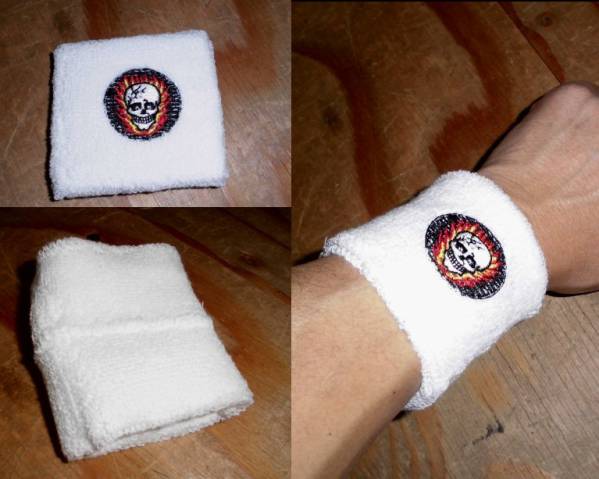 パイルリストバンド☆ドクロ/ファイヤー刺繍◎男女兼用2個組拍卖