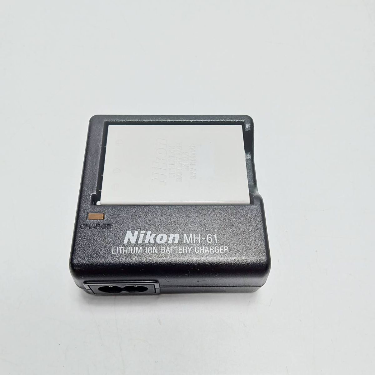 ●充電器●NIKON●ニコン MH-61 バッテリ付き デジカメ カメラ 4.2V 0.95A 中古品 部品・パーツ関連商品 F8/k71745-106拍卖