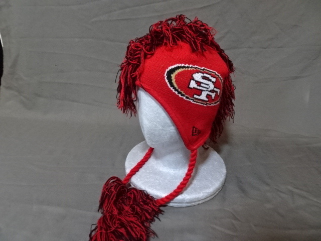 激レア USA購入【NEW ERA】NFLアメフト サンフランシスコ 49ers 【SF 49ers】トサカあり ロゴ刺繍入り 耳当てひも付ニットキャップ中古良品拍卖