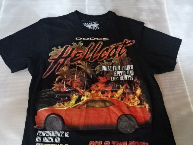 激レア USA購入 人気アメ車ブランド ドッジ【DODGE x REASON】【DODGE HELLCAT】イラストプリント TシャツUS M 黒 中古良品拍卖